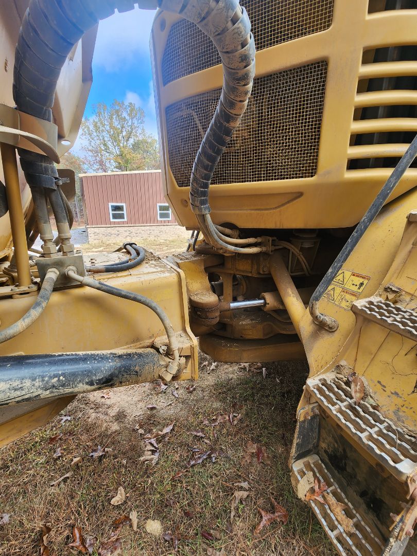 2012 CATERPILLAR 725 - Image 6